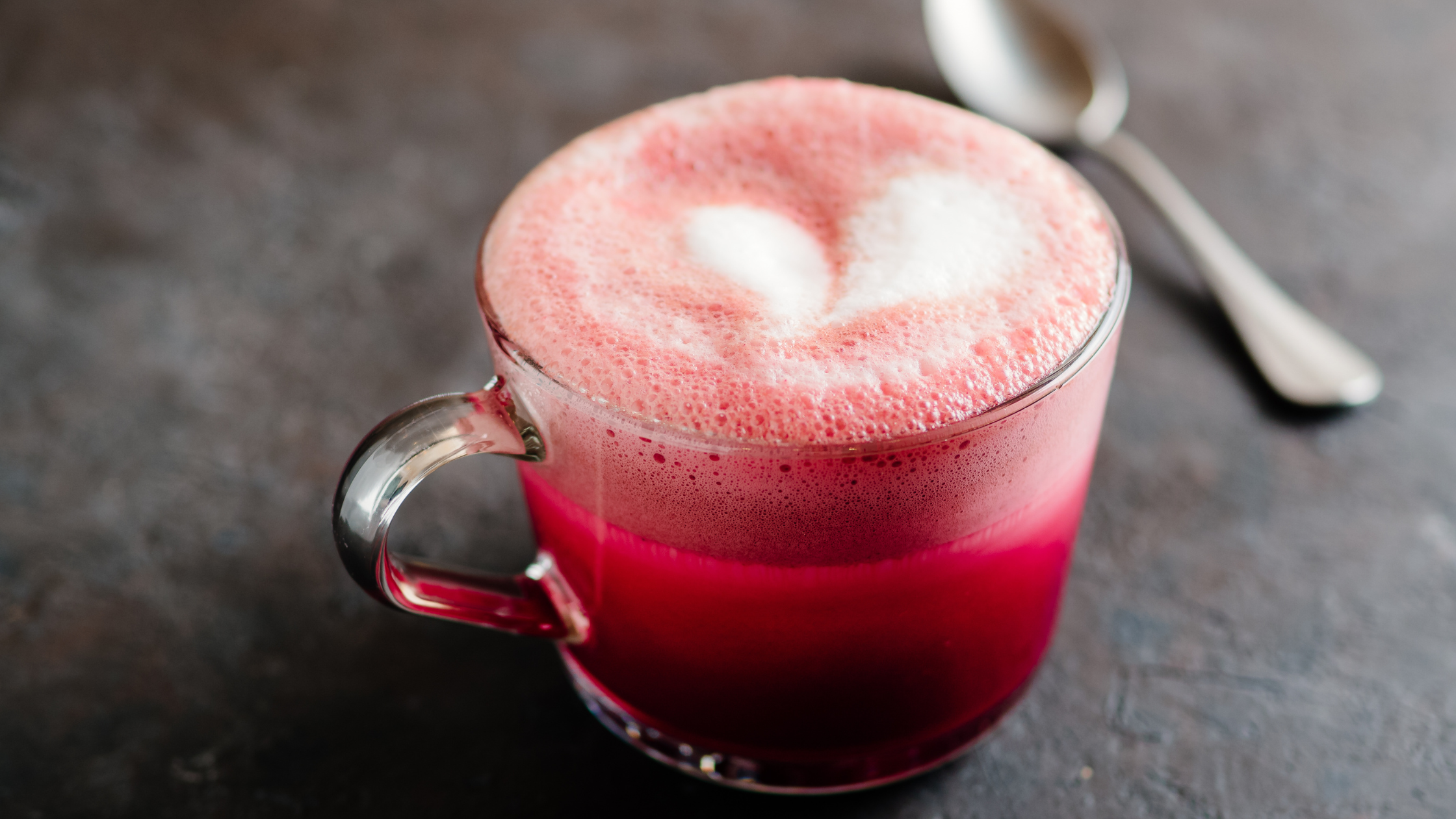 EASY BEET LATTE